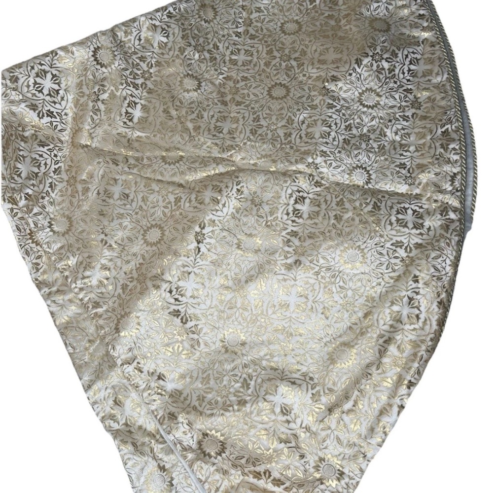 Martha Stewart Living Cream Gold Christmas Tree Skirt with Floral Design 48"